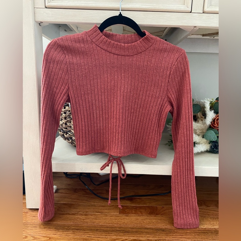 Lush medium rust crop top